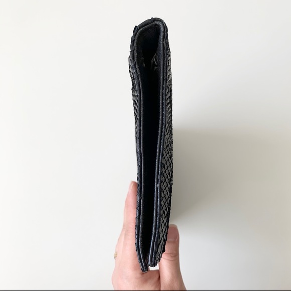 Vintage Snakeskin black leather clutch - Picture 5 of 14